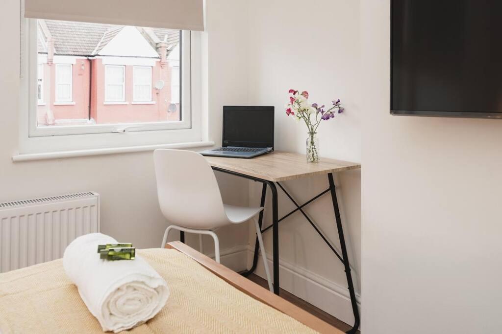 Newly Renovated Modern 4 Bed 3 Bath Apartment Londres Exterior foto