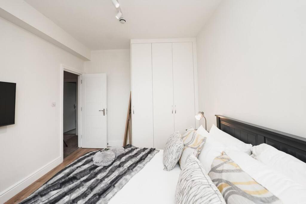 Newly Renovated Modern 4 Bed 3 Bath Apartment Londres Exterior foto