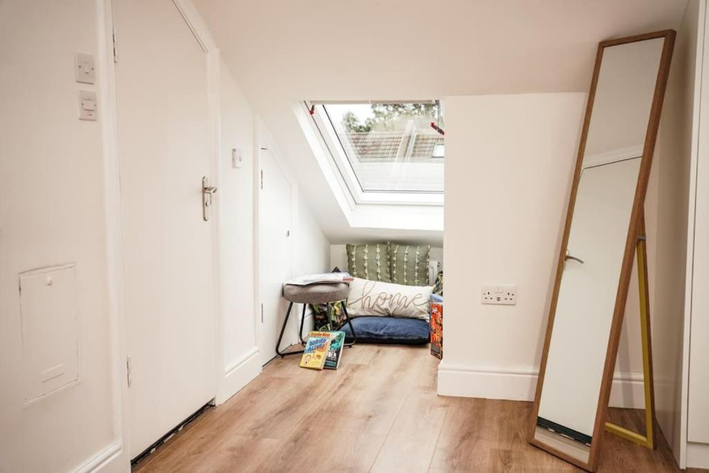 Newly Renovated Modern 4 Bed 3 Bath Apartment Londres Exterior foto