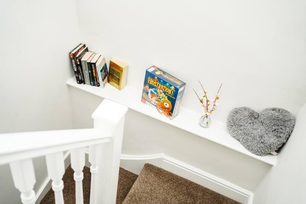 Newly Renovated Modern 4 Bed 3 Bath Apartment Londres Exterior foto