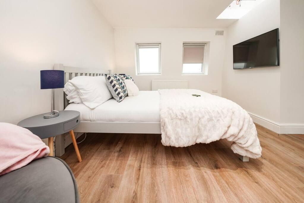 Newly Renovated Modern 4 Bed 3 Bath Apartment Londres Exterior foto