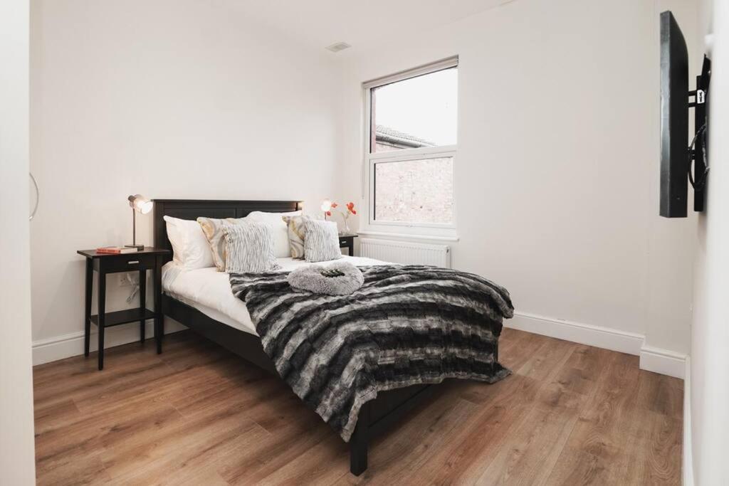 Newly Renovated Modern 4 Bed 3 Bath Apartment Londres Exterior foto
