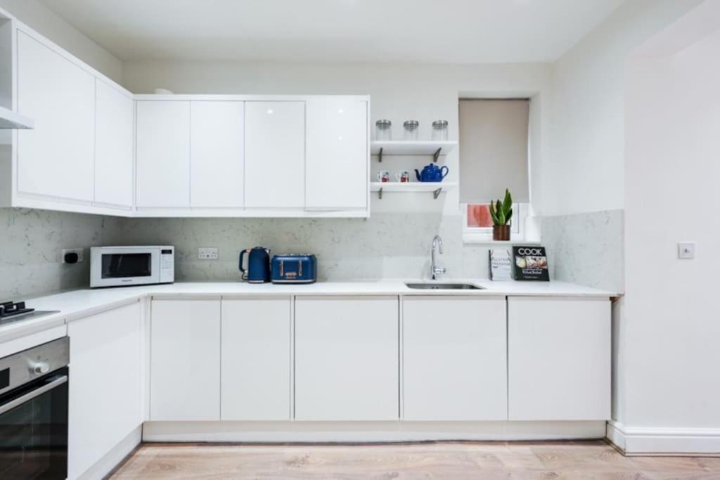 Newly Renovated Modern 4 Bed 3 Bath Apartment Londres Exterior foto